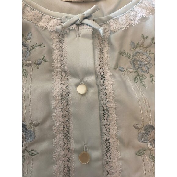 Vanity Fair Blue Long Sleeve Nightgown Lace Trim Floral Details Large - Picture 3 of 10